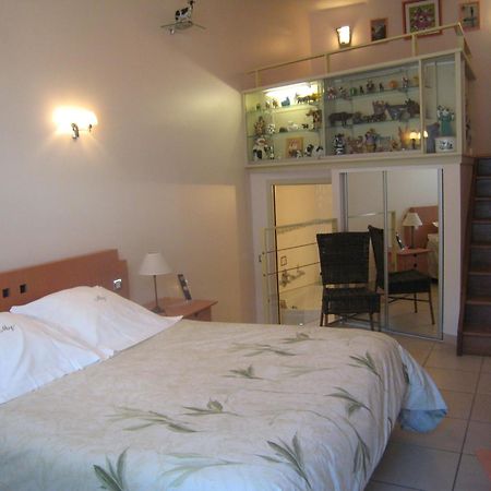 איבטו Hotel Le Manoir Aux Vaches מראה חיצוני תמונה