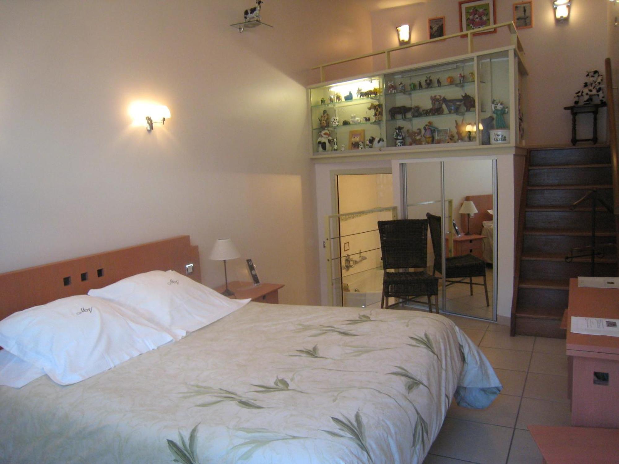 איבטו Hotel Le Manoir Aux Vaches מראה חיצוני תמונה
