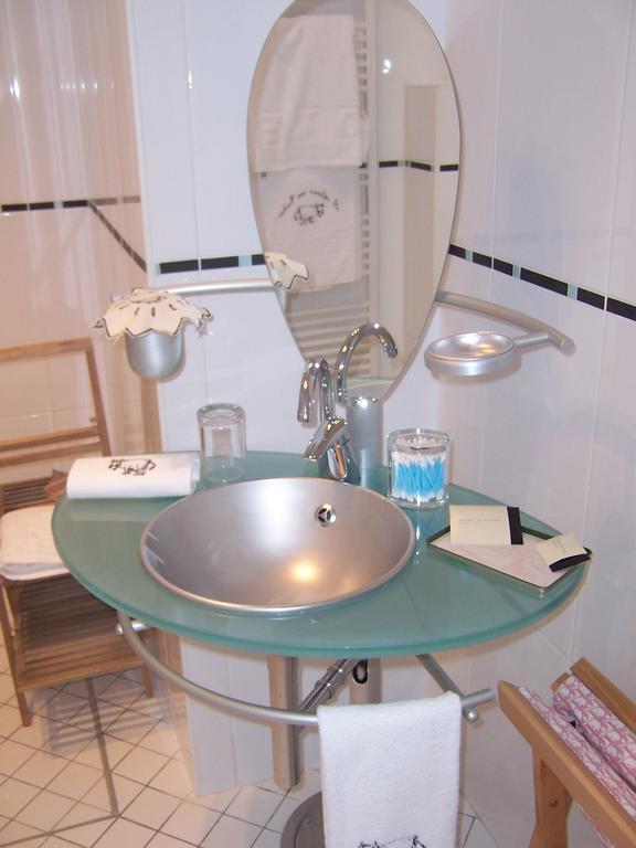 איבטו Hotel Le Manoir Aux Vaches מראה חיצוני תמונה